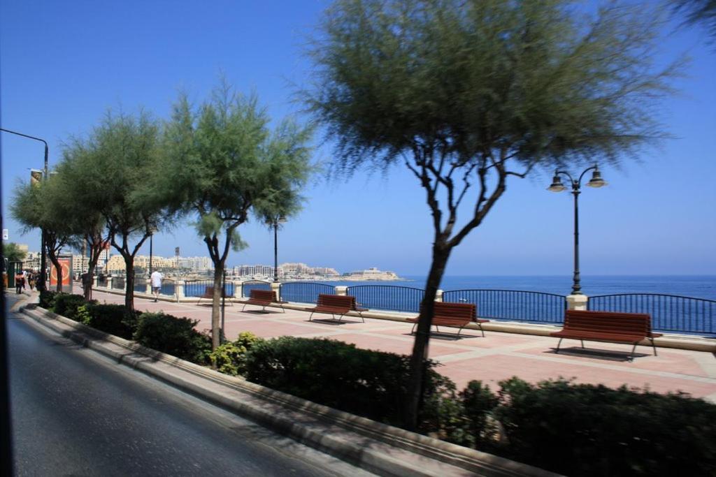 Perfect Location, Idyllic 2Br Apartment Sliema Dış mekan fotoğraf